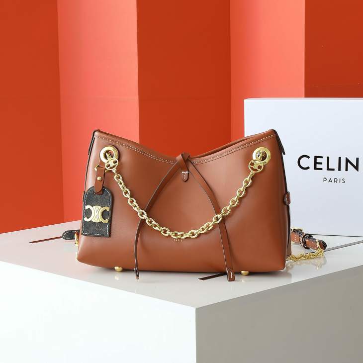 Picture of Celine Handbags _SKUfw225666725fw